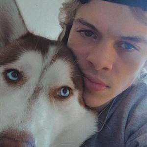 Meet your Posher, Nick